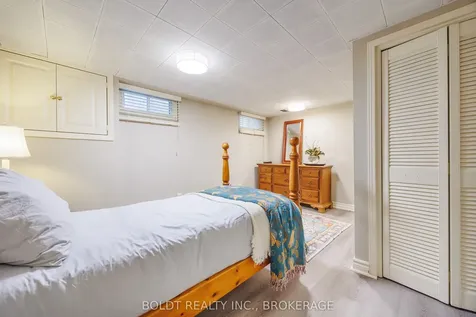 24 Mississauga Road St. Catharines ON L2N 3K4
