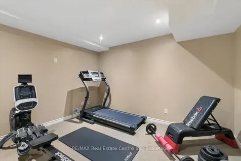 4 Marsh Crescent Guelph ON N1L 1M9