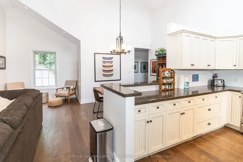 49 Pinetree Road Gravenhurst ON P1P 1R2