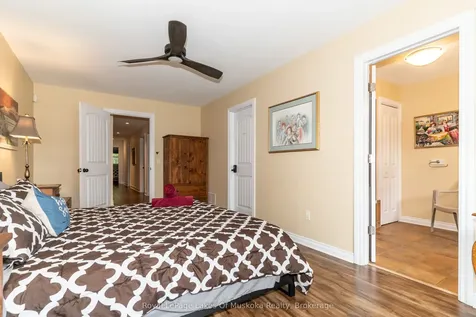 49 Pinetree Road Gravenhurst ON P1P 1R2