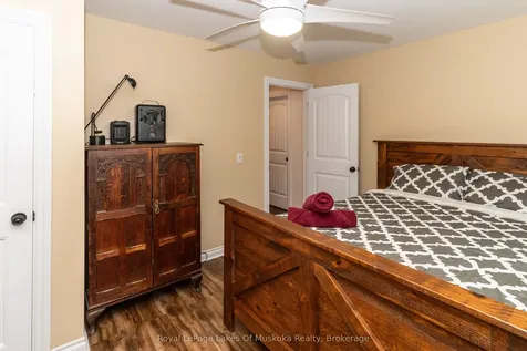 49 Pinetree Road Gravenhurst ON P1P 1R2
