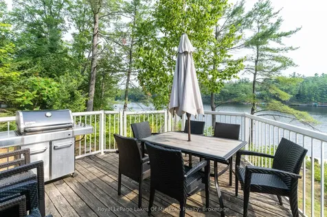 49 Pinetree Road Gravenhurst ON P1P 1R2