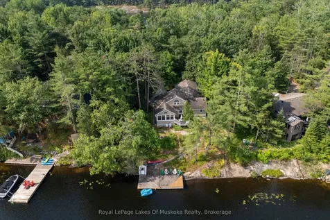 49 Pinetree Road Gravenhurst ON P1P 1R2