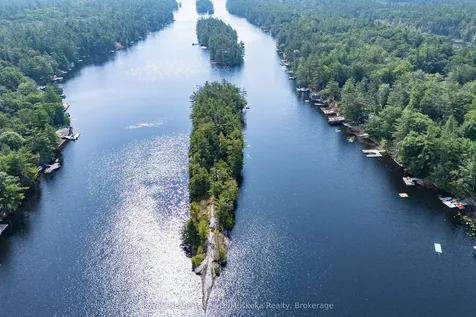 49 Pinetree Road Gravenhurst ON P1P 1R2