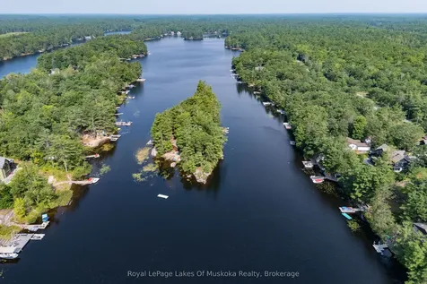 49 Pinetree Road Gravenhurst ON P1P 1R2