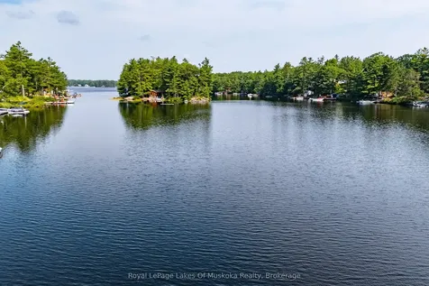 49 Pinetree Road Gravenhurst ON P1P 1R2