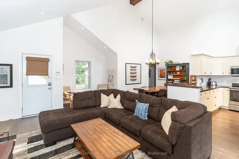 49 Pinetree Road Gravenhurst ON P1P 1R2