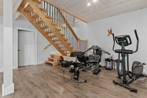 86 Bowyer Road Huntsville ON P1H 2J4