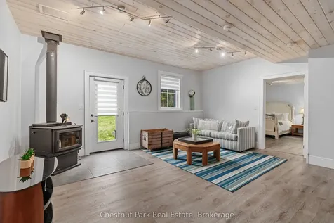 86 Bowyer Road Huntsville ON P1H 2J4