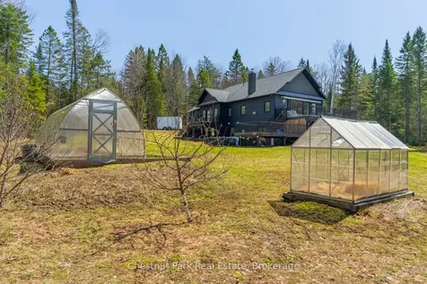 86 Bowyer Road Huntsville ON P1H 2J4