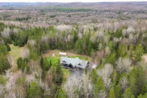 86 Bowyer Road Huntsville ON P1H 2J4
