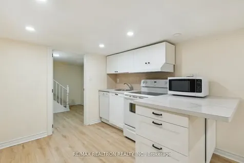 4844 Sixth Avenue Niagara Falls ON L2E 4T9
