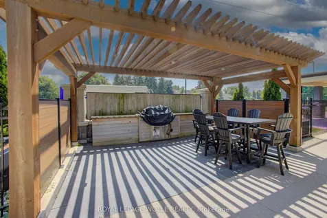 243 Northfield Drive E Waterloo ON N2K 0H2