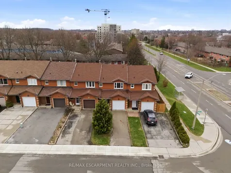 165 Essling Avenue Hamilton ON L9B 2H9