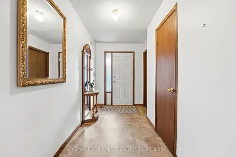 165 Essling Avenue Hamilton ON L9B 2H9