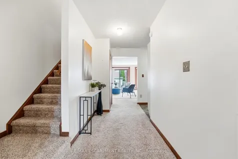 165 Essling Avenue Hamilton ON L9B 2H9