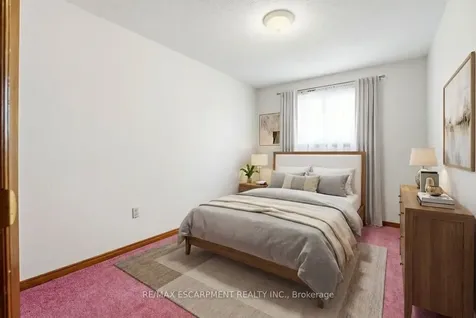 165 Essling Avenue Hamilton ON L9B 2H9