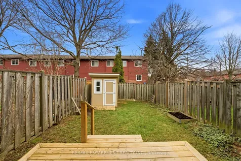 165 Essling Avenue Hamilton ON L9B 2H9
