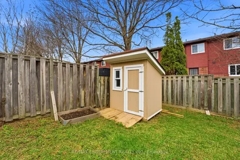 165 Essling Avenue Hamilton ON L9B 2H9