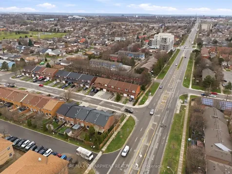 165 Essling Avenue Hamilton ON L9B 2H9