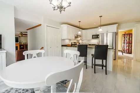 1656 Champlain Drive Peterborough ON K9L 1N6