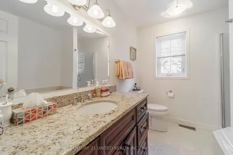 1656 Champlain Drive Peterborough ON K9L 1N6