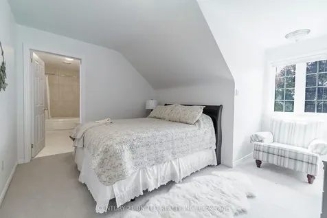 1656 Champlain Drive Peterborough ON K9L 1N6