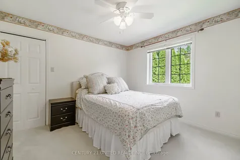 1656 Champlain Drive Peterborough ON K9L 1N6