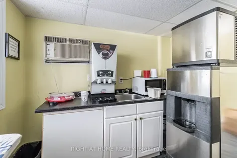 5958 Fallsview Boulevard Niagara Falls ON L2G 3V5