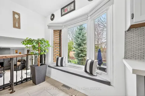 56 Hummingbird Lane Hamilton ON L9A 4A9