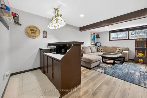 56 Hummingbird Lane Hamilton ON L9A 4A9