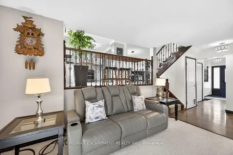 56 Hummingbird Lane Hamilton ON L9A 4A9