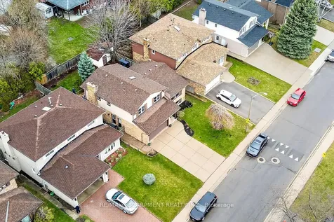 56 Hummingbird Lane Hamilton ON L9A 4A9