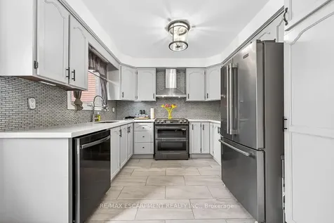 56 Hummingbird Lane Hamilton ON L9A 4A9