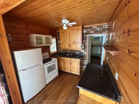 1091 North Tooke Lake Road Lake Of Bays ON P0B 1A0