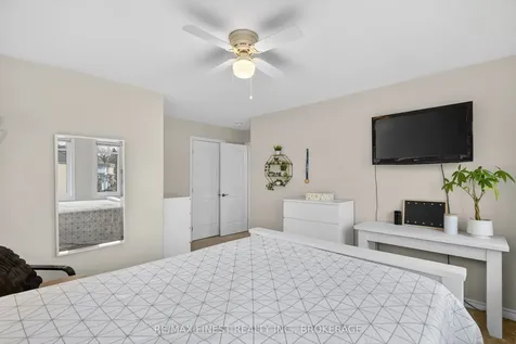 1617 Brookedayle Avenue Kingston ON K7P 0S8