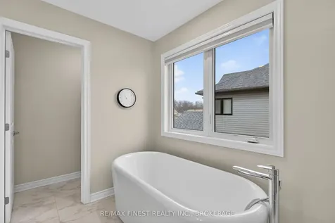 1617 Brookedayle Avenue Kingston ON K7P 0S8