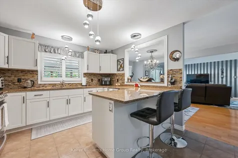 28 Harcourt Place Centre Wellington ON N1M 0A6