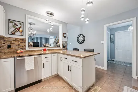 28 Harcourt Place Centre Wellington ON N1M 0A6