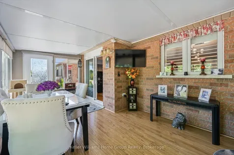 28 Harcourt Place Centre Wellington ON N1M 0A6