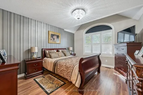 28 Harcourt Place Centre Wellington ON N1M 0A6