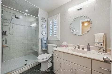 28 Harcourt Place Centre Wellington ON N1M 0A6