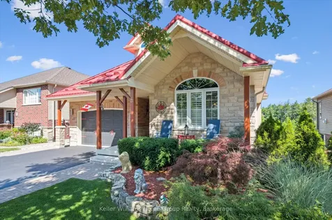 28 Harcourt Place Centre Wellington ON N1M 0A6