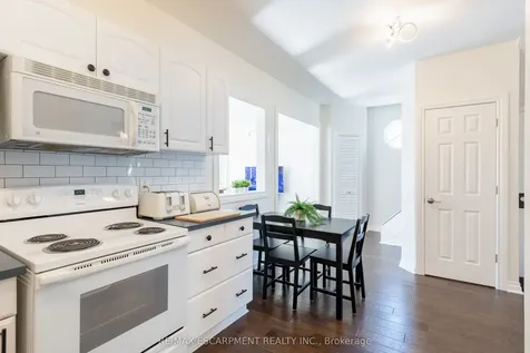 621 Rosseau Road Hamilton ON L8K 4T9