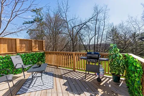 621 Rosseau Road Hamilton ON L8K 4T9