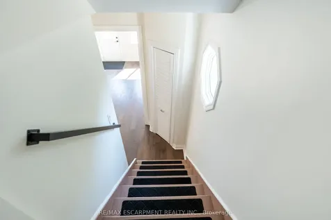 621 Rosseau Road Hamilton ON L8K 4T9