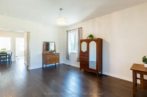 621 Rosseau Road Hamilton ON L8K 4T9