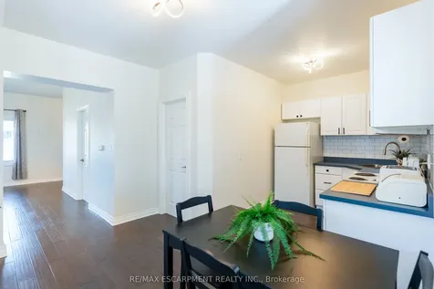 621 Rosseau Road Hamilton ON L8K 4T9
