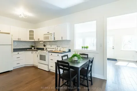 621 Rosseau Road Hamilton ON L8K 4T9