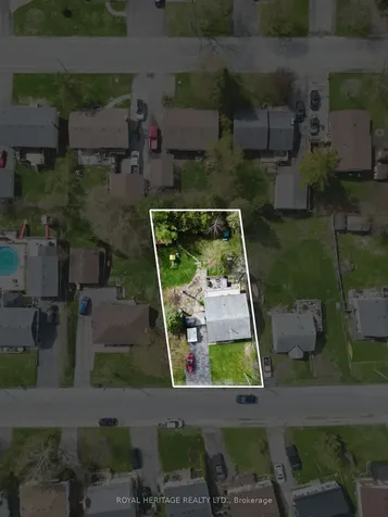 15 Kidd Avenue Quinte West ON K8V 2C6